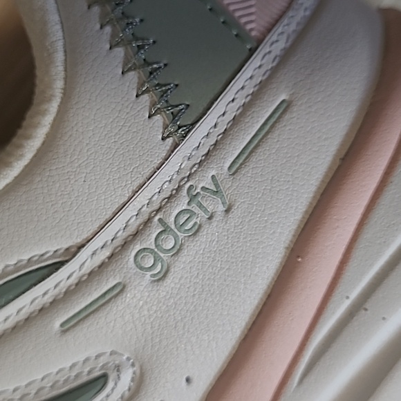 Gdefy Women's White and Pink Athletic Shoes Size 8.5 - Picture 5 of 12